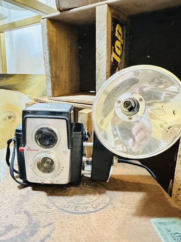 Vintage Starflex camera
